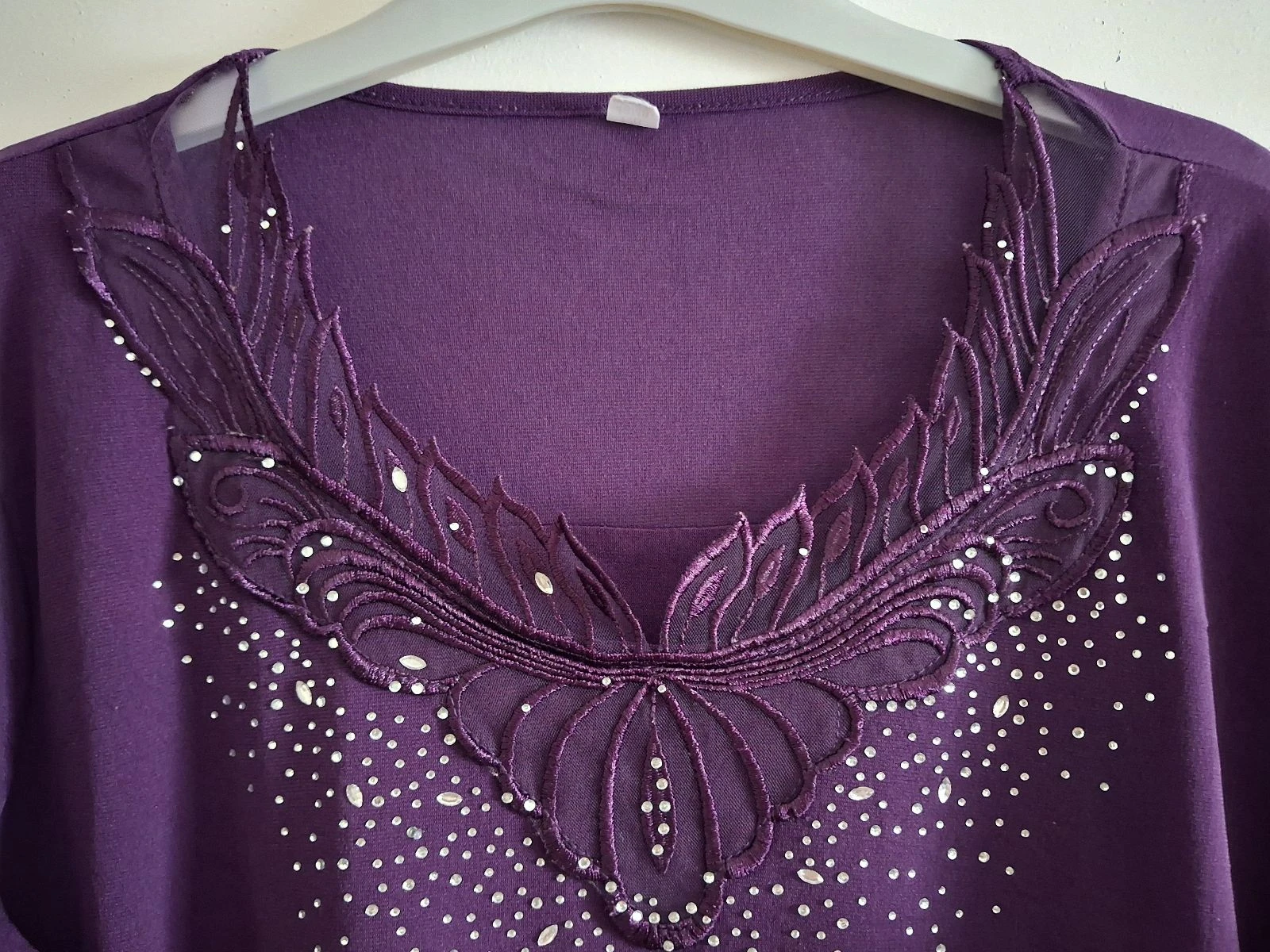 Suéter leve roxo com strass – photo 2